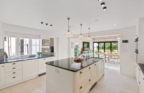 Royston Apartment | The Manor at Minstrel Court