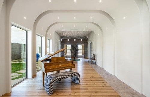 Paradise Valley Village House | The Manor at Worth the Wait Ranch