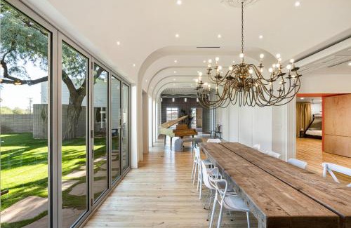 Paradise Valley Village House | The Manor at Worth the Wait Ranch