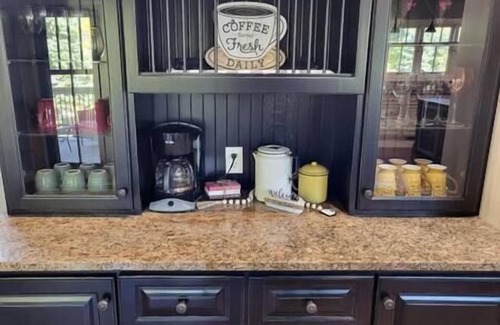 Alexandria House | The Maple Lake Villa