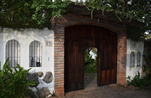 Suchitoto House | The Mayan Grouper