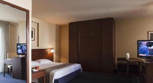 Hamra Hotel | The Mayflower Hotel