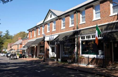 Southern Pines House | The Meadow at Ducks Landing