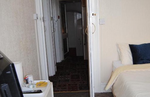 Clacton-on-Sea Hotel | The Melrose Hotel at the Beach