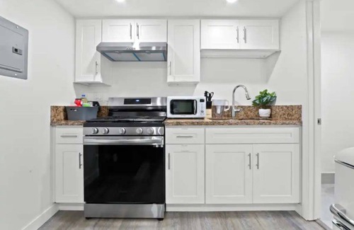 Huntington Park Apartment | The Metro Loft Hideout