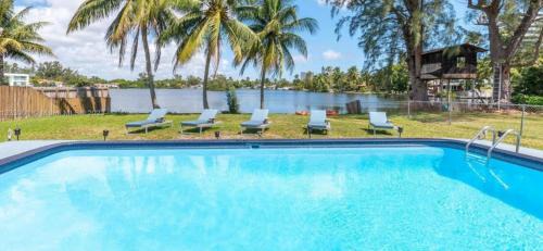 Ojus House | The Miami Enchanted Lake House