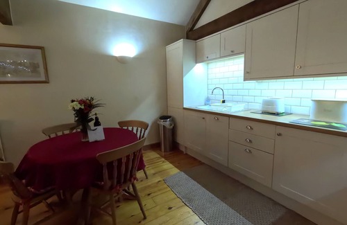 Honley Cottage | The Mistal is a rural cottage in a private courtyard - 10 mins from Town centre