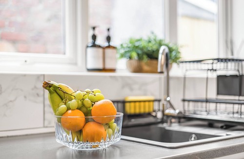 Llwchwr House | The Modern Cwtch House - Swansea