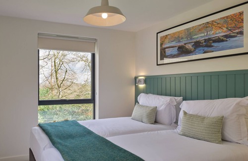 Chittlehamholt Resort | The Mole Resort, 2 Bedroom Meadow View Luxury Lodge with Hot Tub