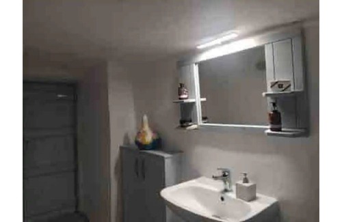 Tripiti House | The monk boathouse