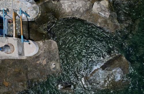 Tripiti House | the monk seal boathouse