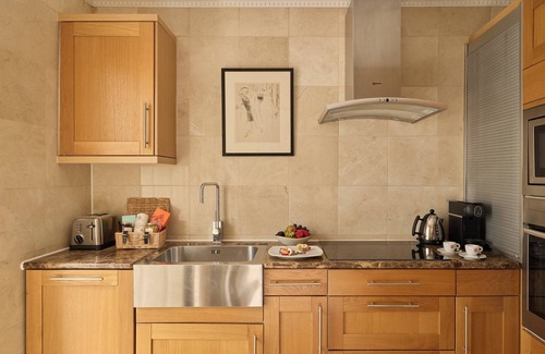 Bloomsbury Hotel | The Montague On The Gardens