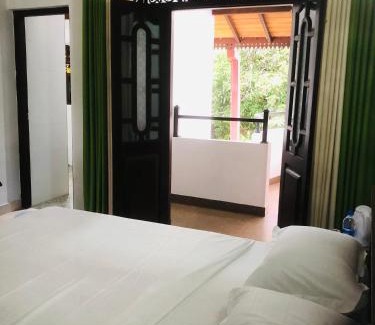 Aluthgama Hotel | The Moon Lodge