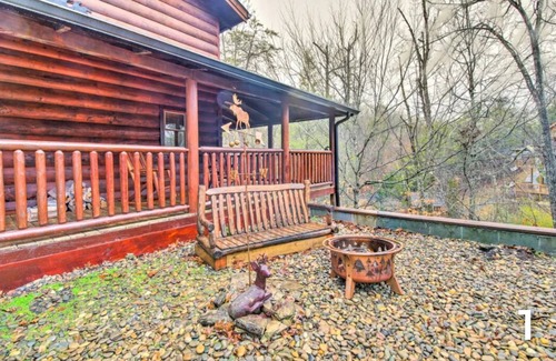 Dandridge Cabin | The Moose Cove Hideaway on Douglas Lake