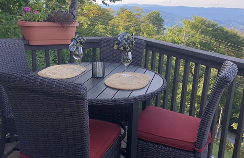 Beech Mountain Villa | THE MOUNTAINS ARE CALLING! Fabulous Unobstructed Views!