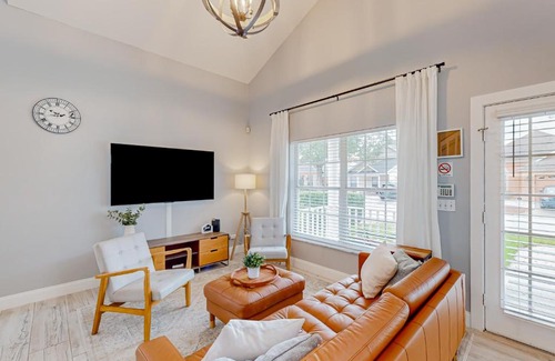 Bridgewater Crossing House | The Mouse House