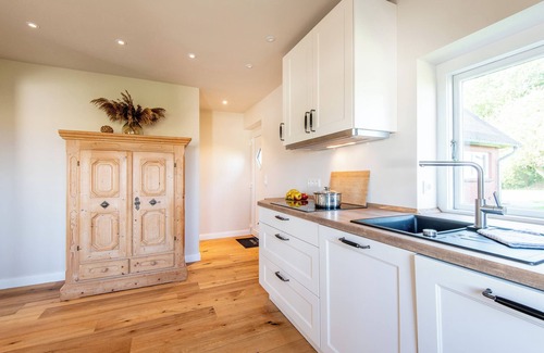 Rodenas Apartment | The Möwennest in a quiet location just before the dike, with terrace and beach chair.