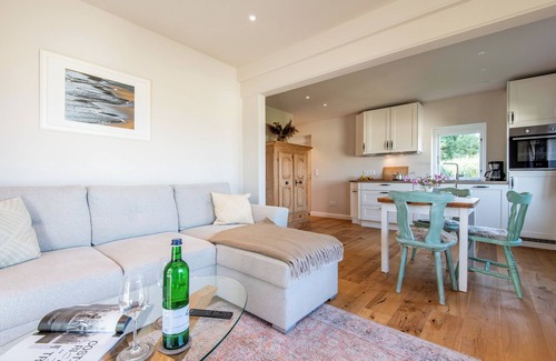 Rodenas Apartment | The Möwennest in a quiet location just before the dike, with terrace and beach chair.