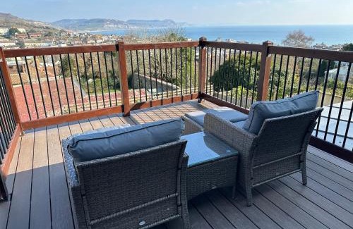 Lyme Regis Hotel | The Nags Head - Room only accommodation