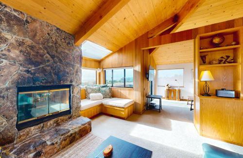 Sea Ranch House | The Nautilus
