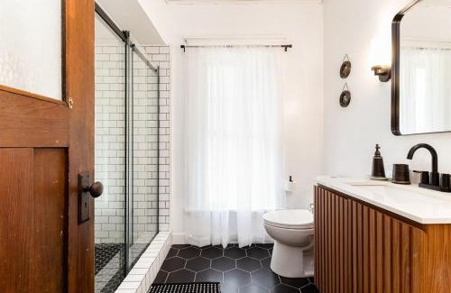 Harters Heights House | The ND Rover - Vintage 4BR Home Across St to ND