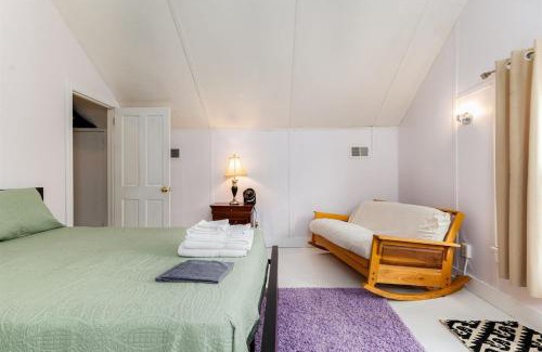 Harters Heights House | The ND Rover - Vintage 4BR Home Across St to ND