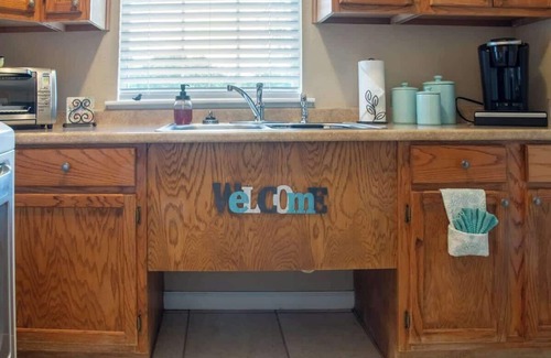 Waco House | The Nest 1 Bedroom Suite 12 min from Magnolia