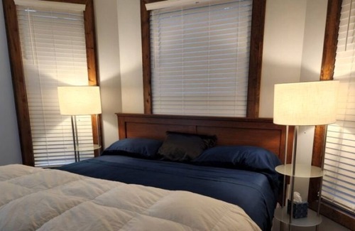 Findlay Apartment | The Nest! A Clean & Cozy Newly Remodeled Apartment