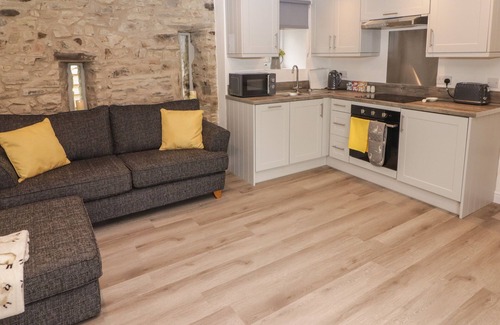 Tavernspite Cottage | The Nest