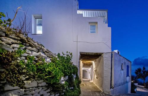Tinos House | The Nest