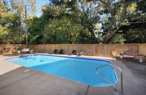 Biloxi Apartment | The Nest in OS-Steps to Downtown, Minutes to the Beach + Golf Cart Available