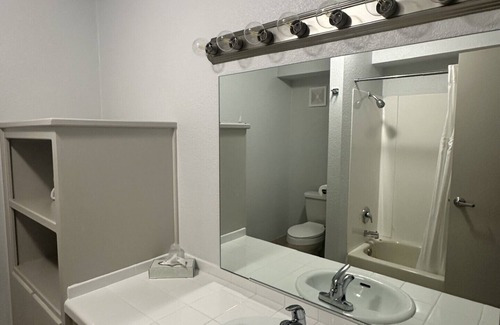 Laughlin Hotel | The New Pioneer