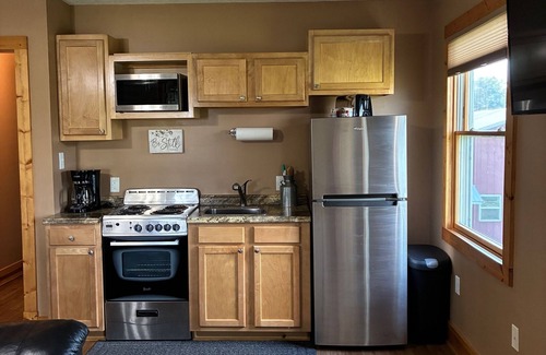 Fairland Apartment | The Nigh Place, Studio Apartment, King Bed, 55"TV