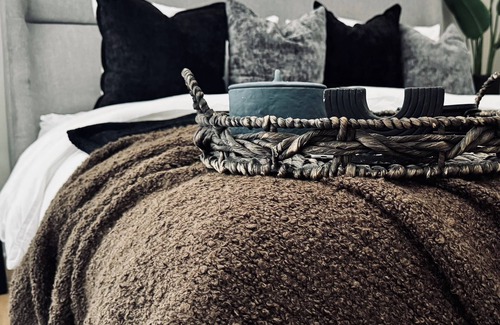 North Hills Condo | The North Hills Hideaway