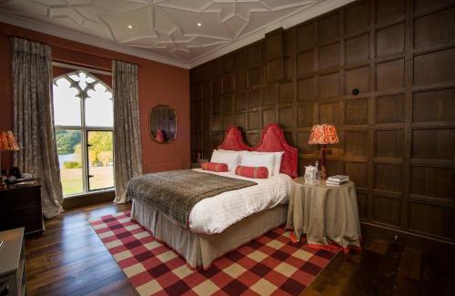 Whitchurch Bed & Breakfast | The North Wing - Combermere Abbey