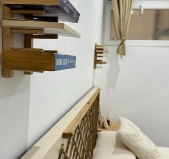 Capuchinos House | The Numid King