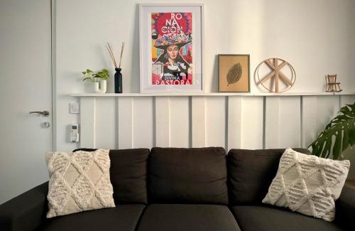 Capuchinos House | The Numid King