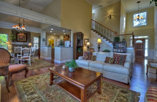 Ranger House | The Oasis: A Tranquil Retreat Overlooking Carters