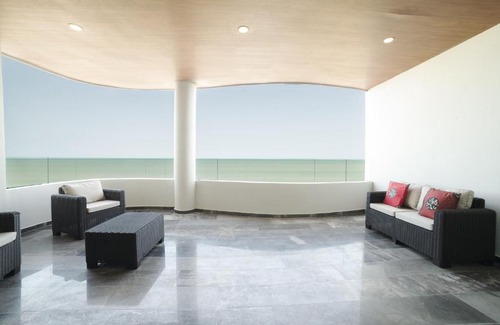 Ixil Apartment | The Ocean Breeze Getaway at BocaMar