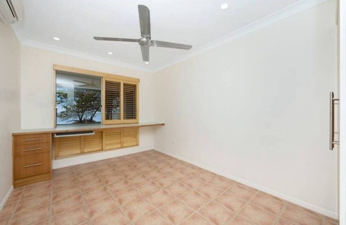 Saunders Beach Apartment | The Oceanfront on Cay