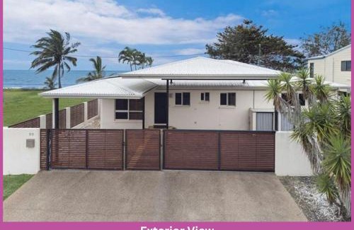 Saunders Beach Apartment | The Oceanfront on Cay