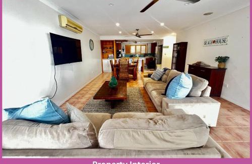 Saunders Beach Apartment | The Oceanfront on Cay