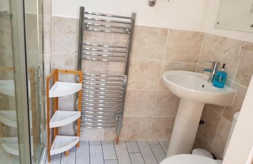 Ainley Top Apartment | The Old Albion at Plover Cottage Lindley