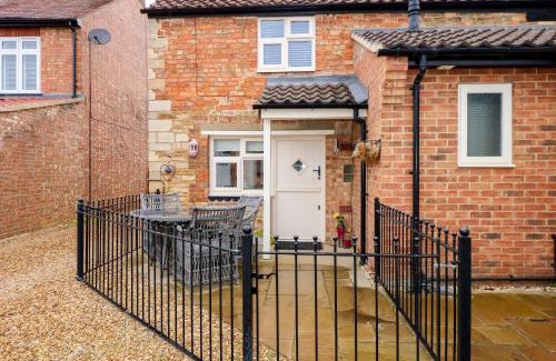 Newborough House | The Old Bakery Cottage