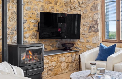 Nangkita House | The Old Cheese Factory historical pet friendly