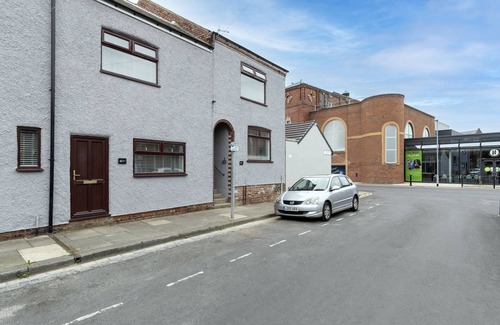 Darlington House | The Old Office No. 4 by Our Home Short Stays