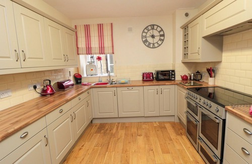 Rosedale Abbey Cottage | THE OLD POST OFFICE, family friendly, with a garden in Rosedale Abbey