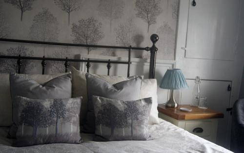 Clovelly Bed & Breakfast | The Old Smithy Bed & Breakfast