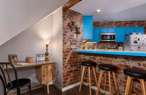 Table Rock Condo | The One amazingly comfortable in Pointe
