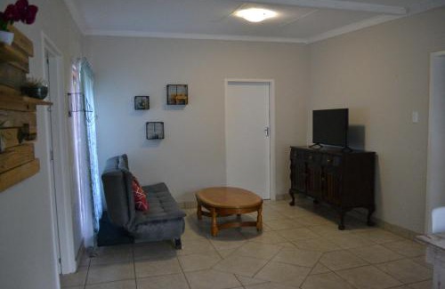 Modimolle Apartment | The Open Door Guest Suite